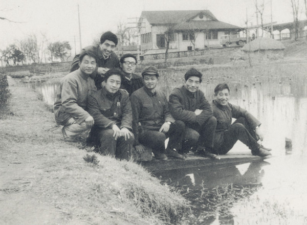新中国美术70年｜汪观清《庆祝上海解放》